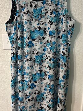 Sleeveless Floral Print Women’s dress in Blue and White by Componix 2X